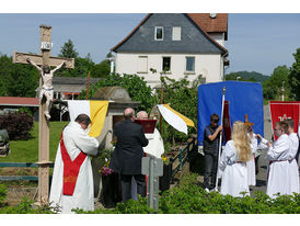 Bittprozession an Pfingstmontag (Foto: Karl-Franz Thiede)